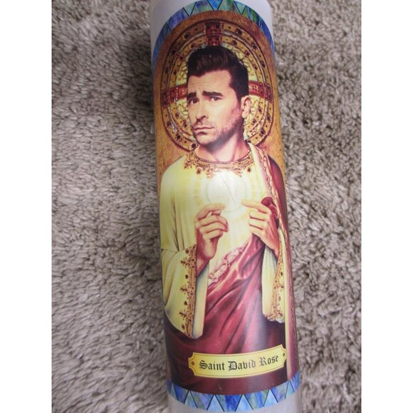 SCHITTS CREEK SAINT DAVID ROSE CANDLE NEW - Picture 2 of 5